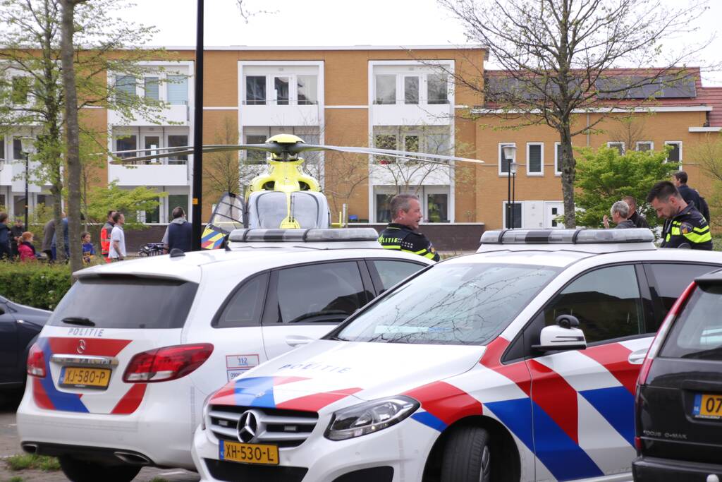 Persoon zwaargewond na val van hoogte