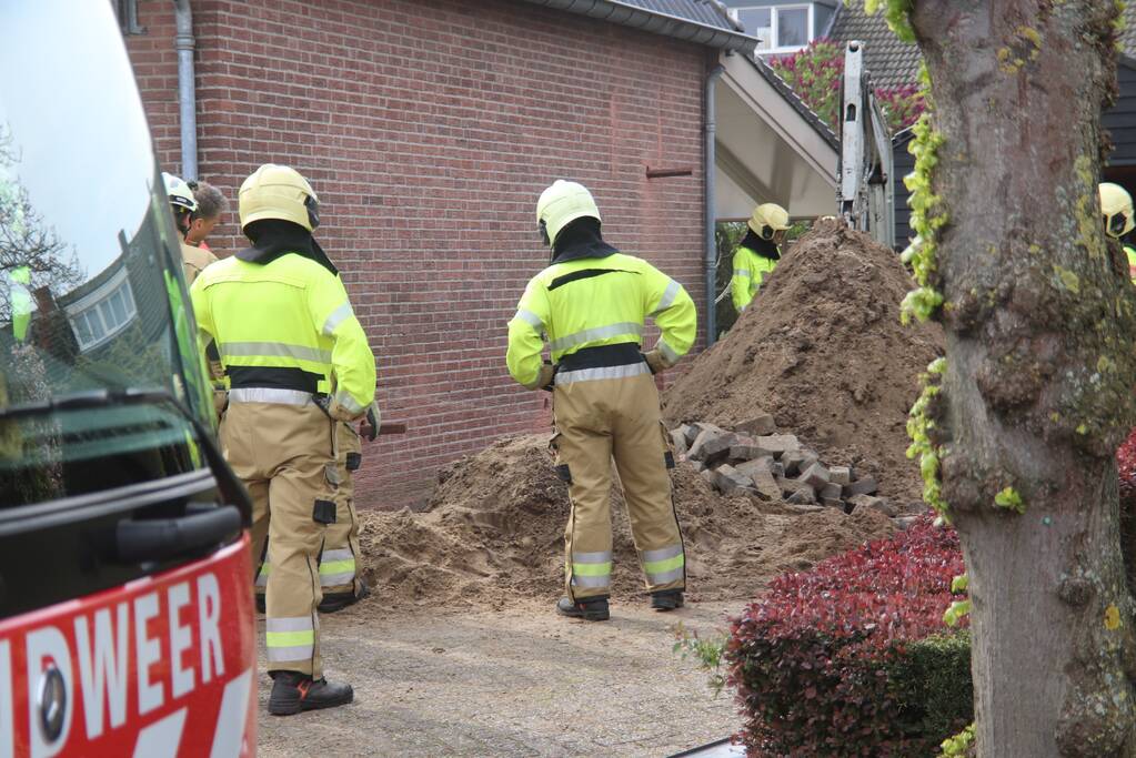 Man bedolven onder puin bij sloopwerkzaamheden