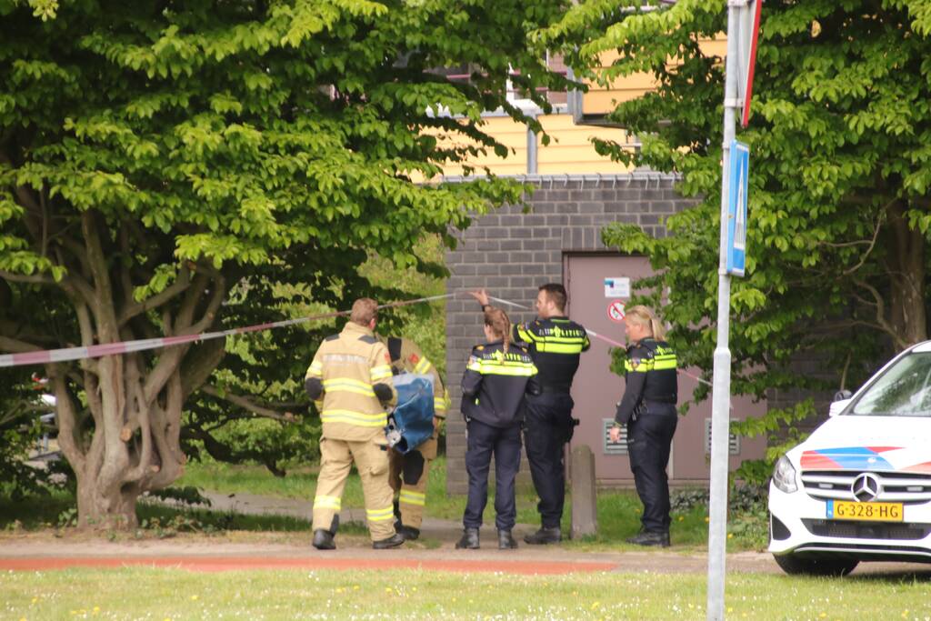 Dode aangetroffen onderaan flatgebouw