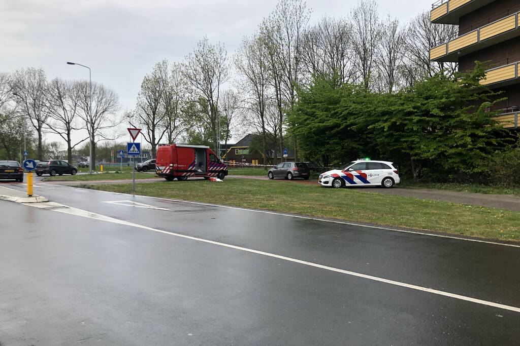 Dode aangetroffen onderaan flatgebouw