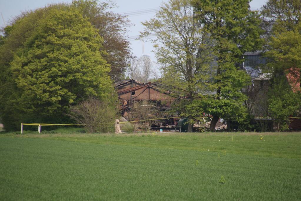 Onderzoek naar uitslaande brand in grote schuur