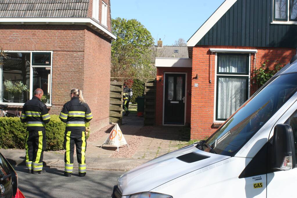 Gaslekkage in achtertuin van woning