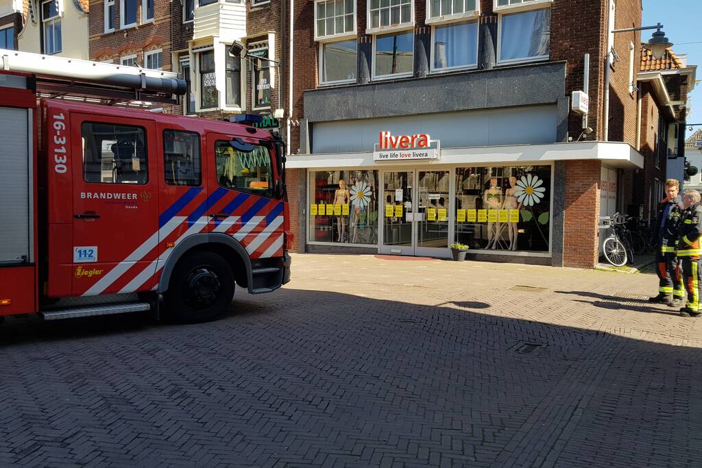 Gaslucht in keuken van grand café Central