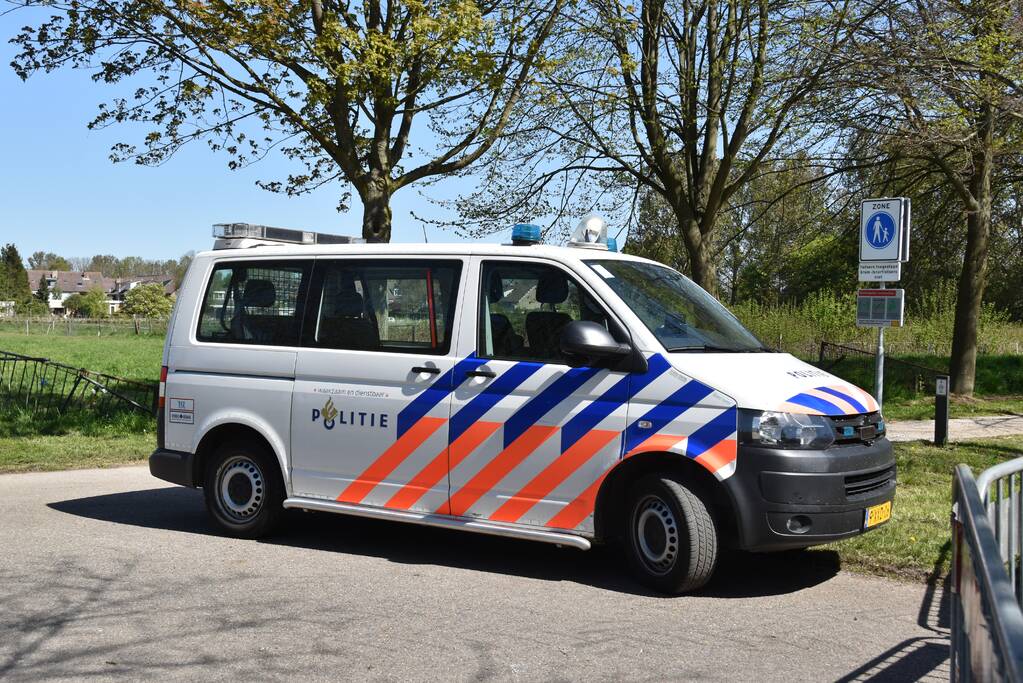 Grote zoekactie naar vermist 6-jarig meisje Gouwebos