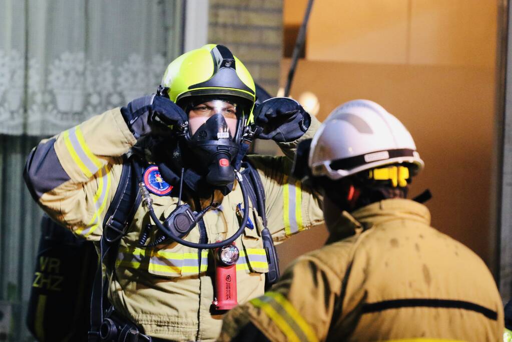 Uitslaande brand in schuur achter woning