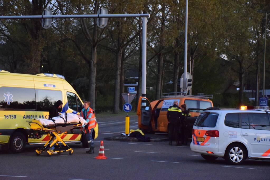 Veel schade bij aanrijding op kruising