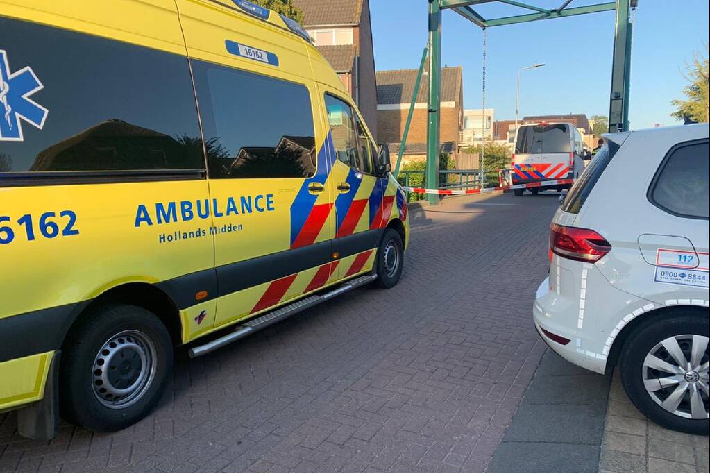 Bebloede man aangehouden door grote politiemacht