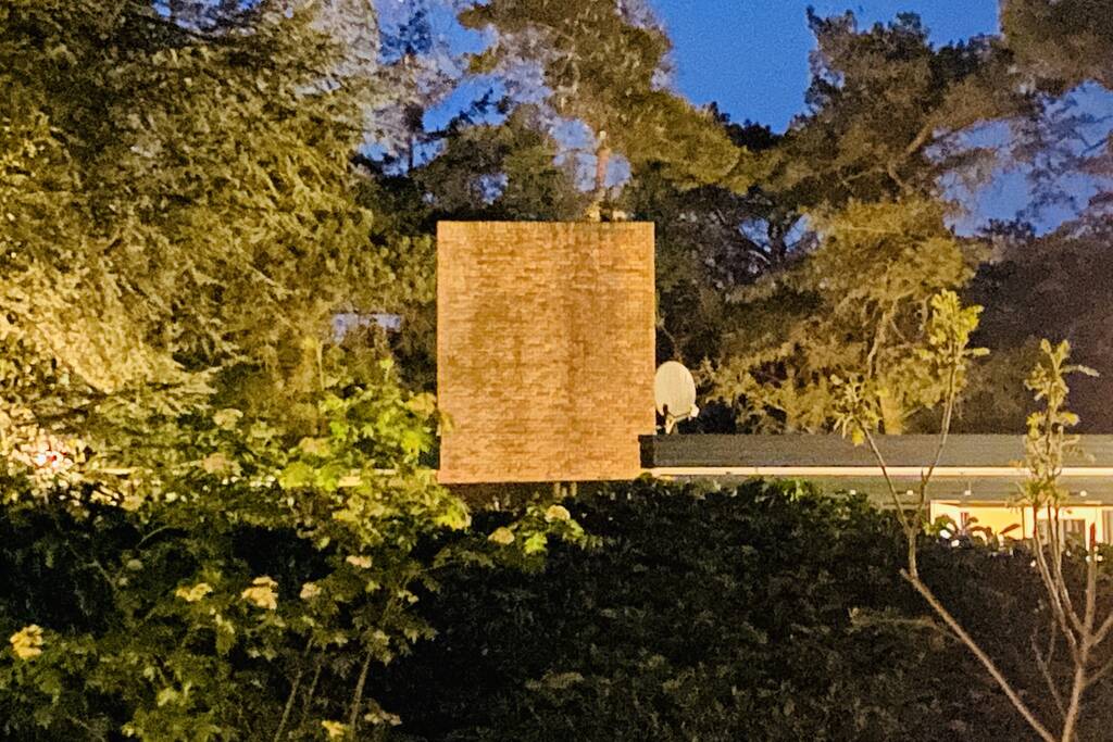 Brand in schoorsteen van woning