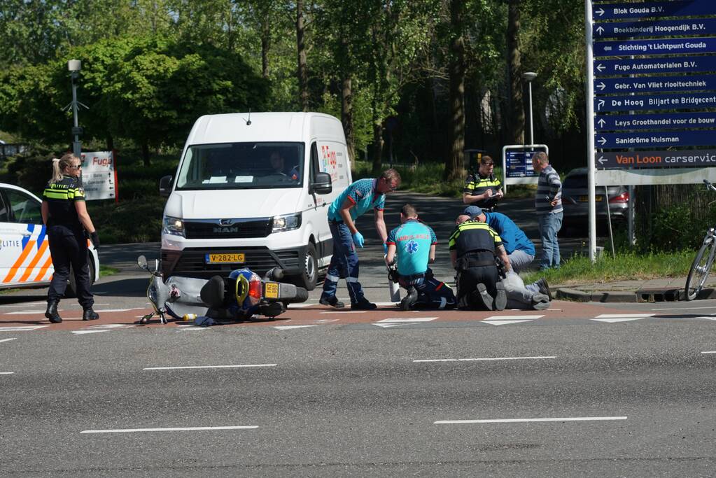 Scooterrijder gewond na ongeval