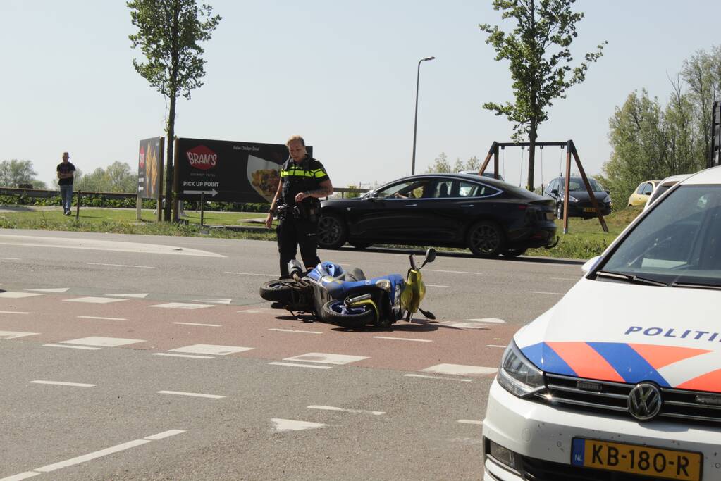 Scooterrijder gewond na ongeval