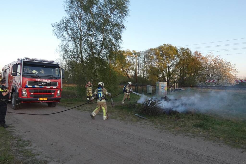 Buitenbrand langs het spoor