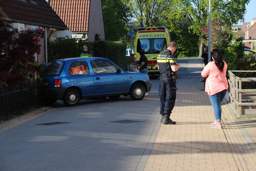 Bestuurder rijdt door na ongeval