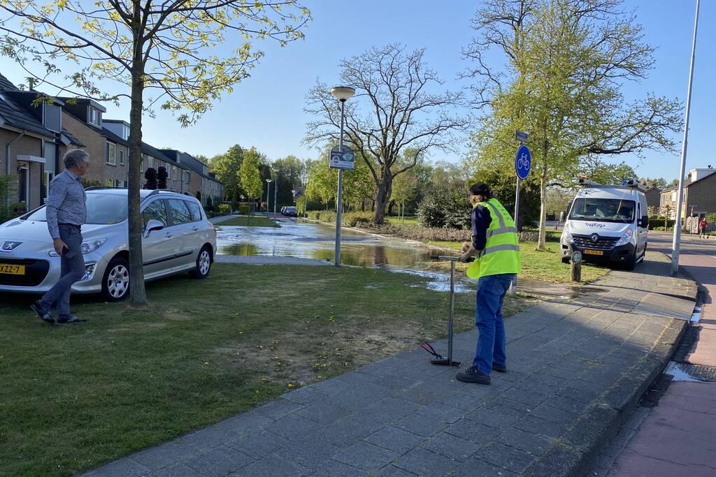 Waterballet na gesprongen leiding