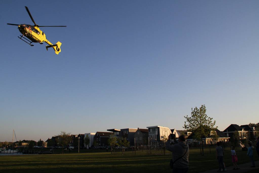 Traumahelikopter inzet trekt veel bekijks