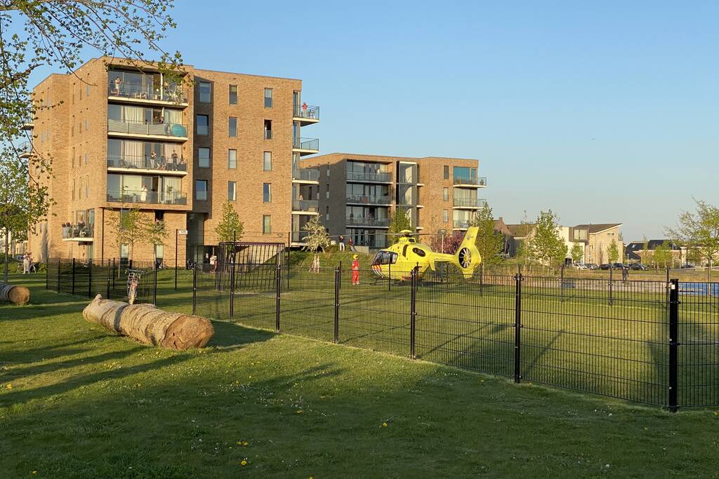 Traumahelikopter inzet trekt veel bekijks