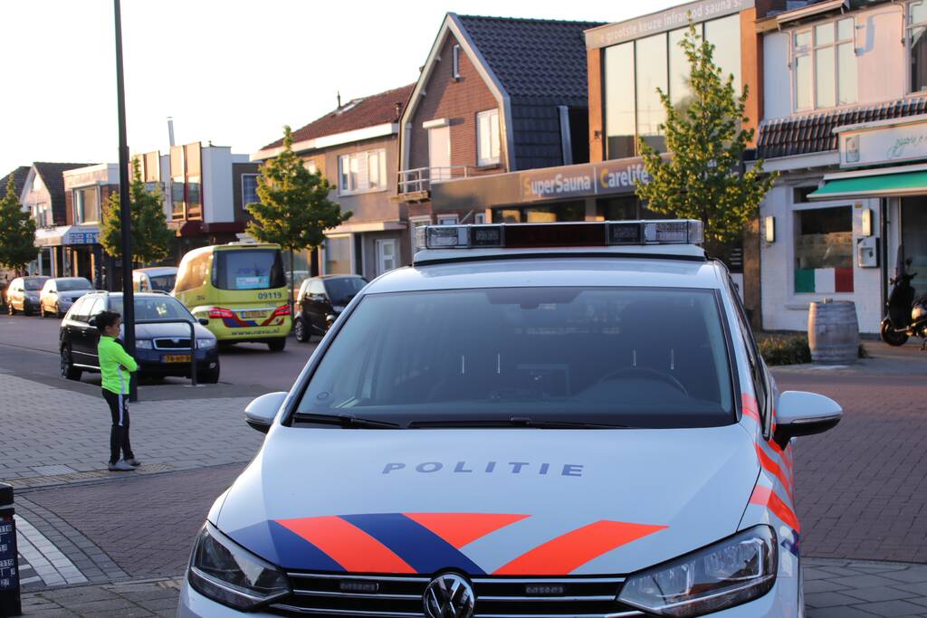 Maaltijdbezorger gewond bij botsing met auto
