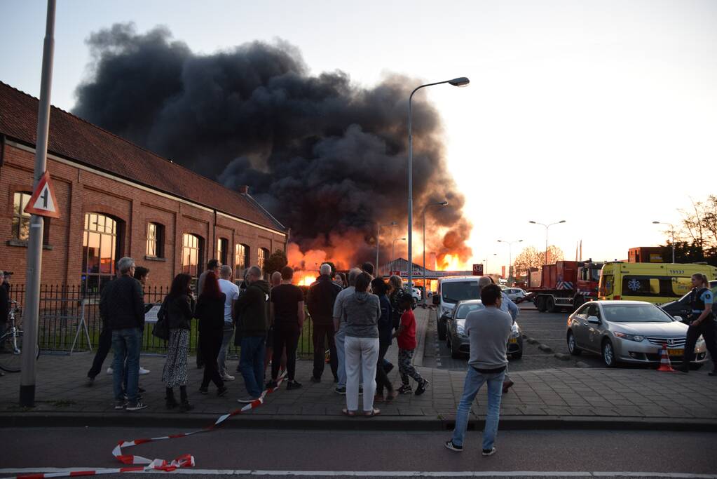 Grote brand bij Honda garage