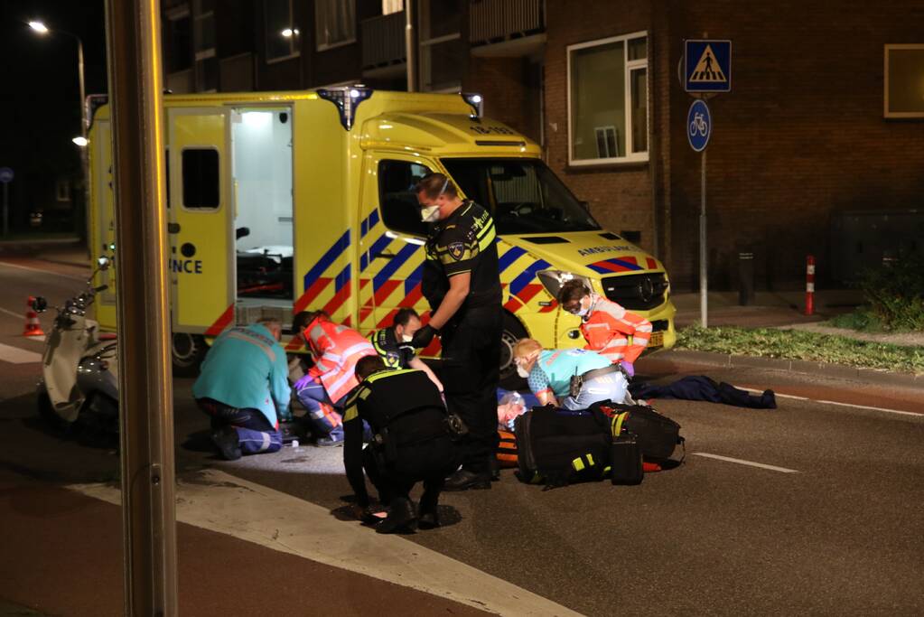 Brommerrijder zwaargewond na eenzijdig ongeval