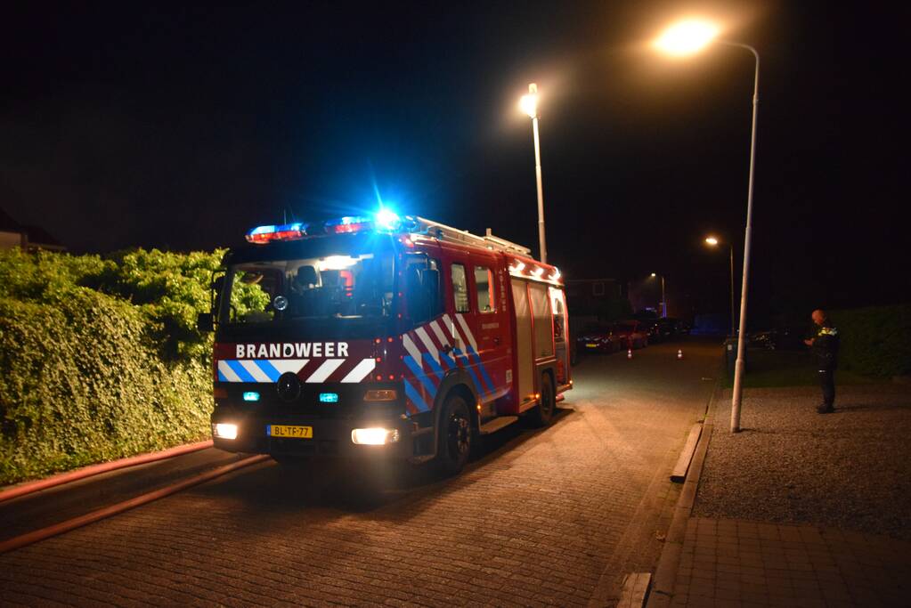 Veel rook bij grote brand is schuur