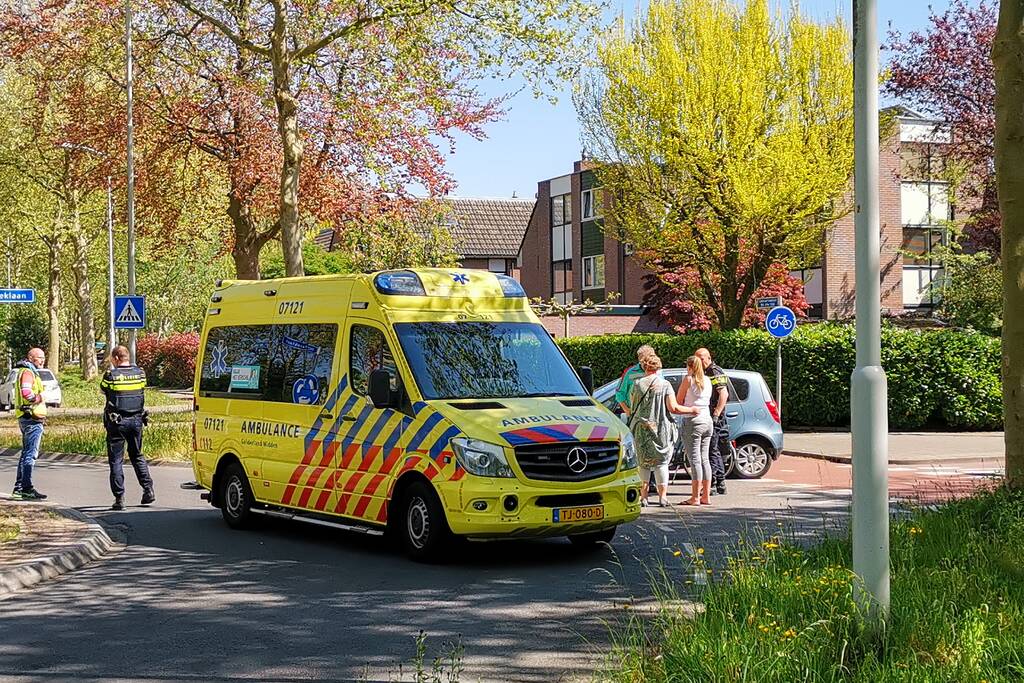 Fietser gewond bij aanrijding met auto