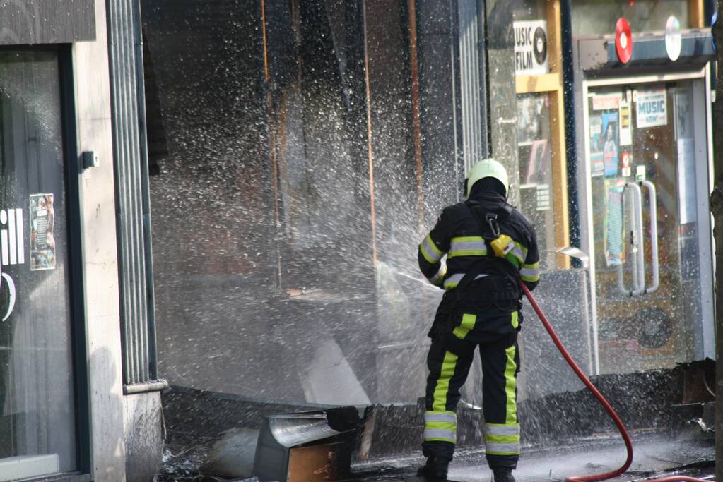 Grote brand bij Discus Muziek