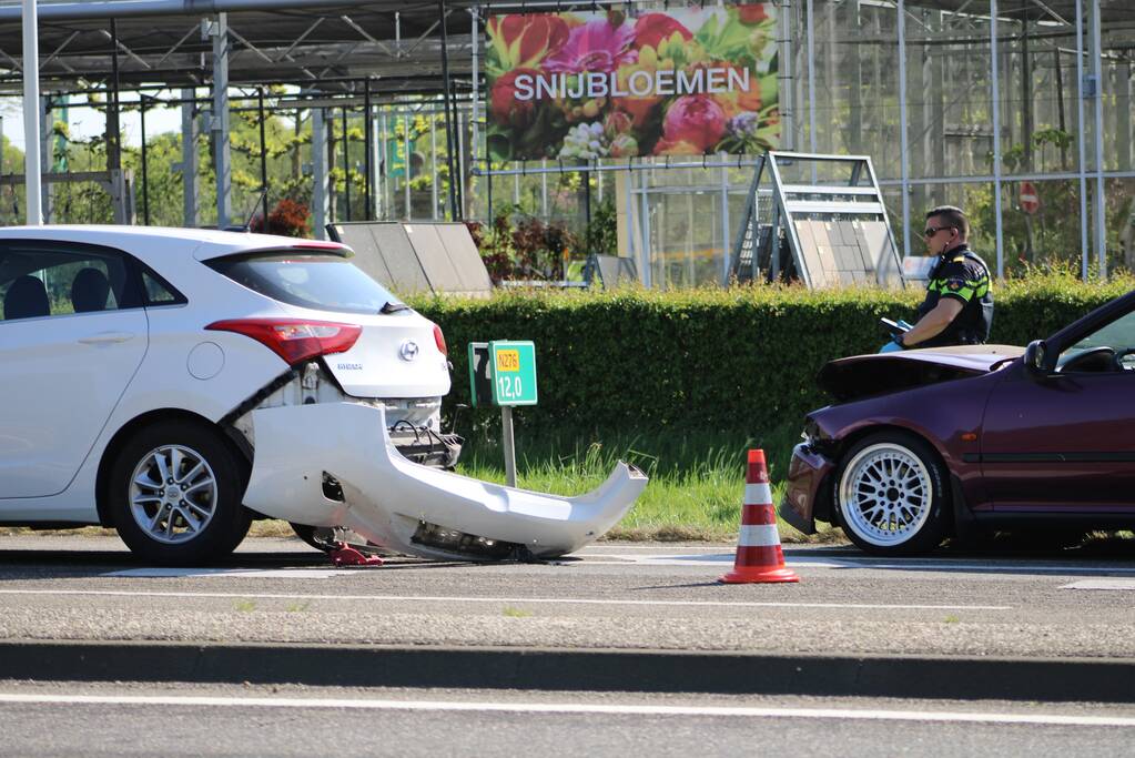 Flinke schade na kop-staart aanrijding