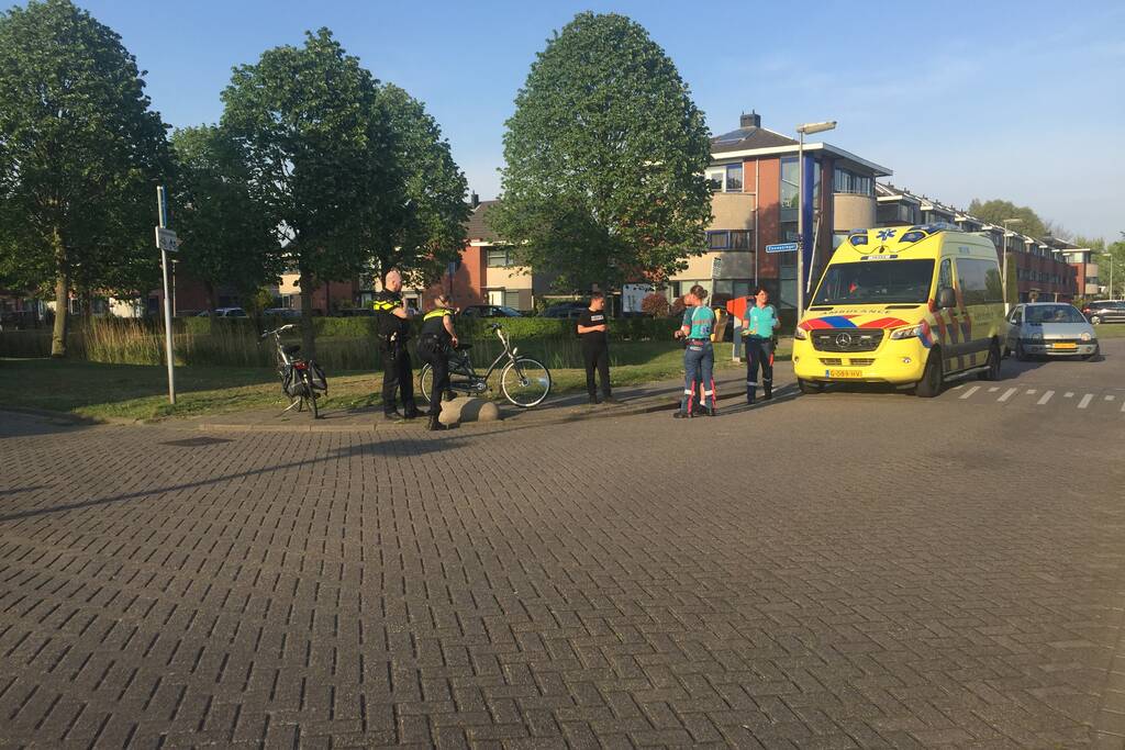 Fietser gewond na aanrijding met personenauto