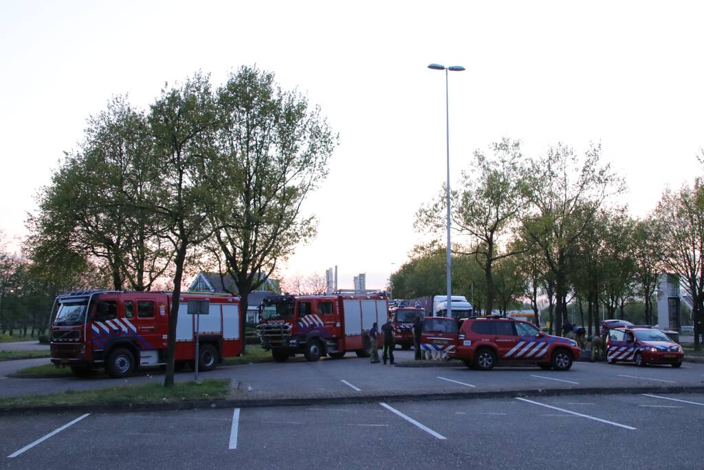 Meerdere brandweereenheden ingezet voor grote natuurbrand in Limburg