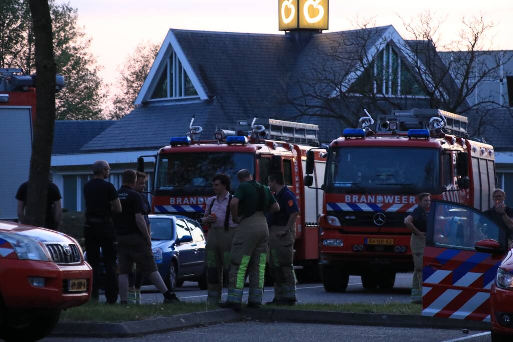 Meerdere brandweereenheden ingezet voor grote natuurbrand in Limburg