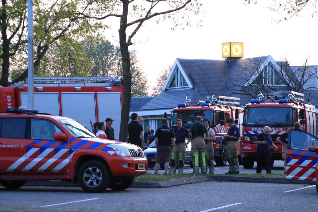 Meerdere brandweereenheden ingezet voor grote natuurbrand in Limburg