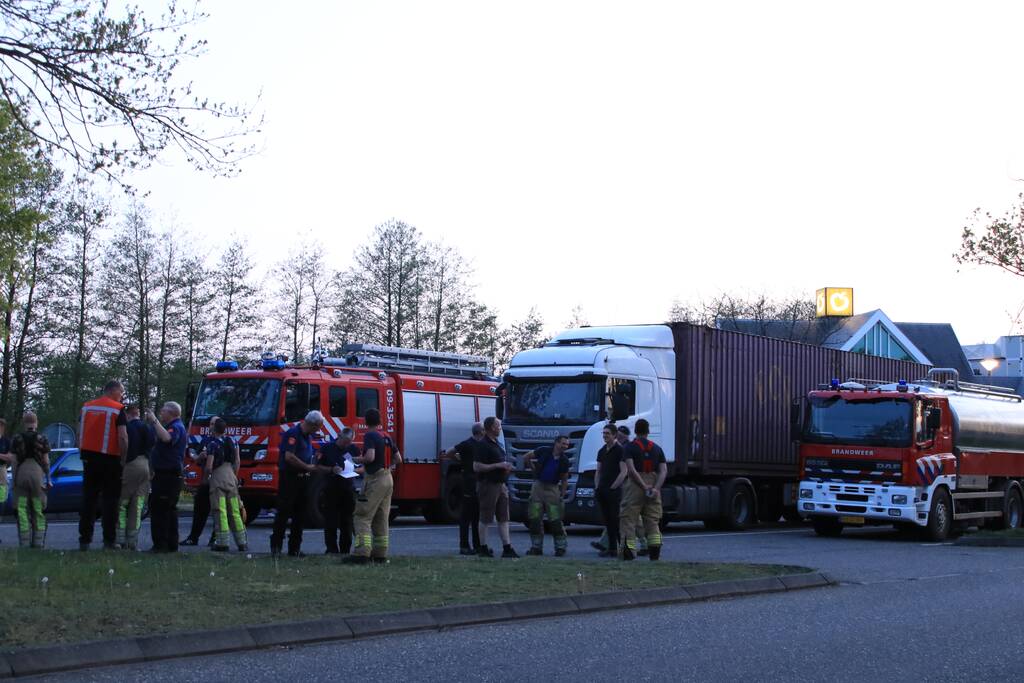 Meerdere brandweereenheden ingezet voor grote natuurbrand in Limburg