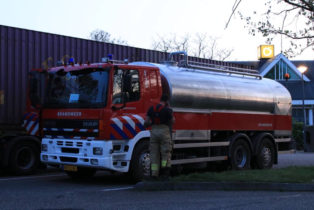 Meerdere brandweereenheden ingezet voor grote natuurbrand in Limburg
