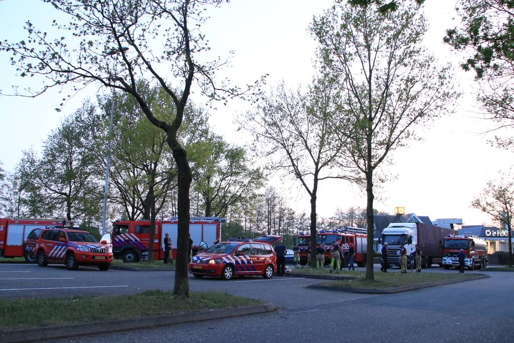 Meerdere brandweereenheden ingezet voor grote natuurbrand in Limburg