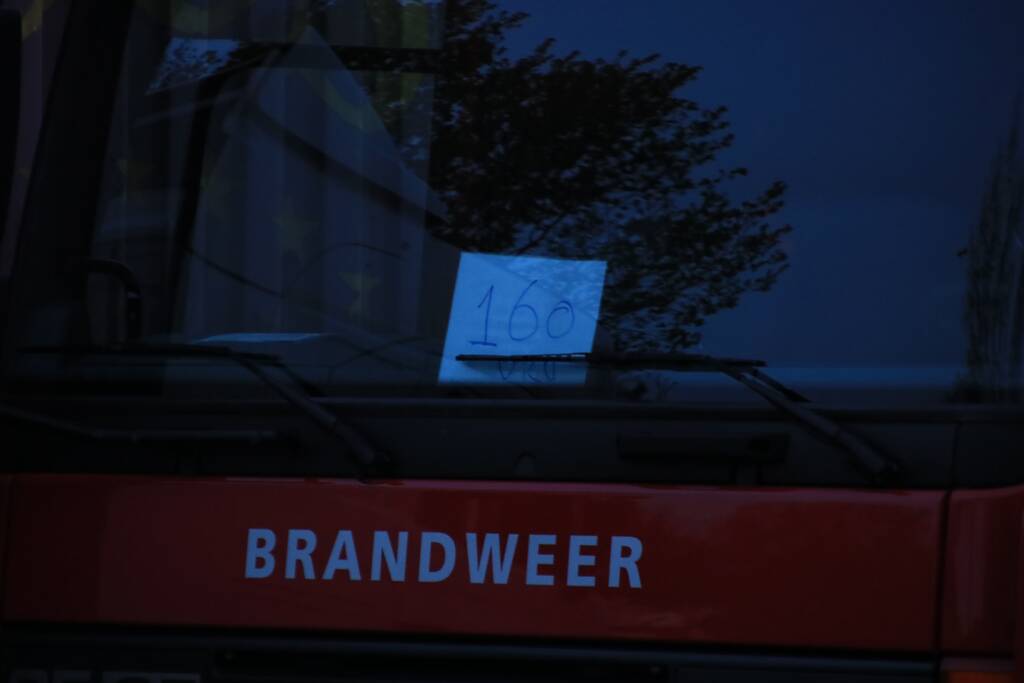 Meerdere brandweereenheden ingezet voor grote natuurbrand in Limburg