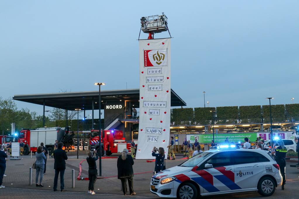 Eerbetoon aan zorgpersoneel in coronatijd