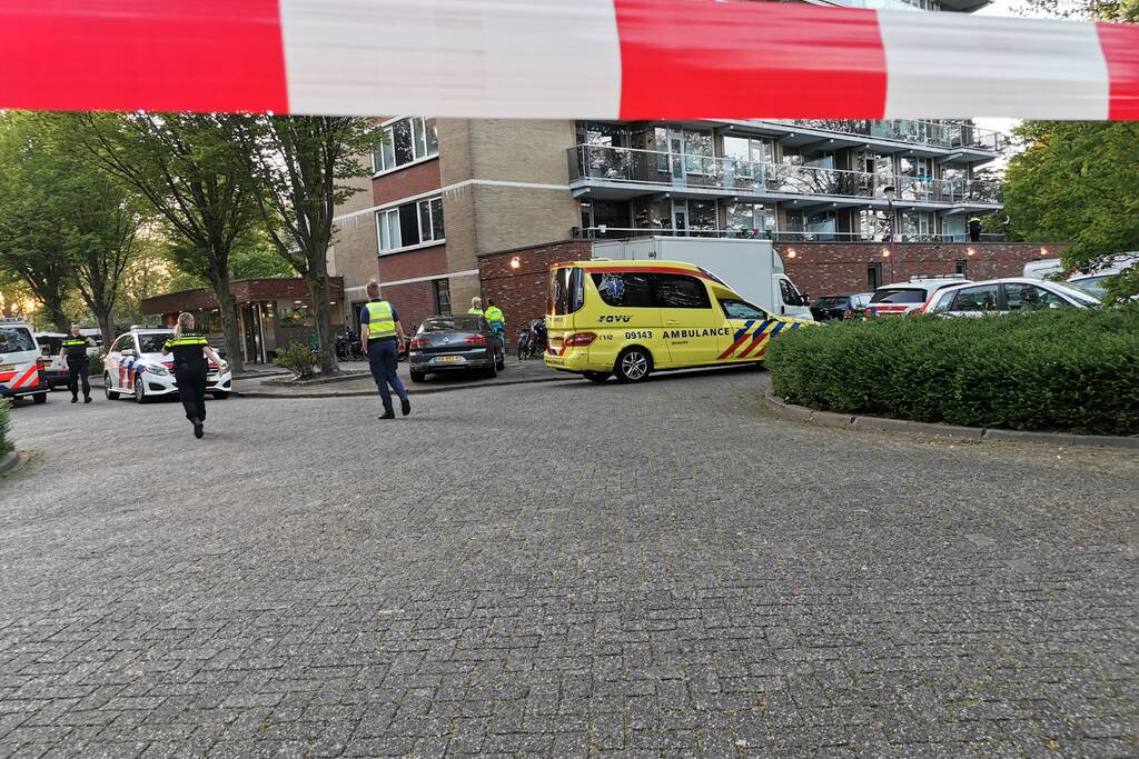 Persoon overleden na val van flatgebouw