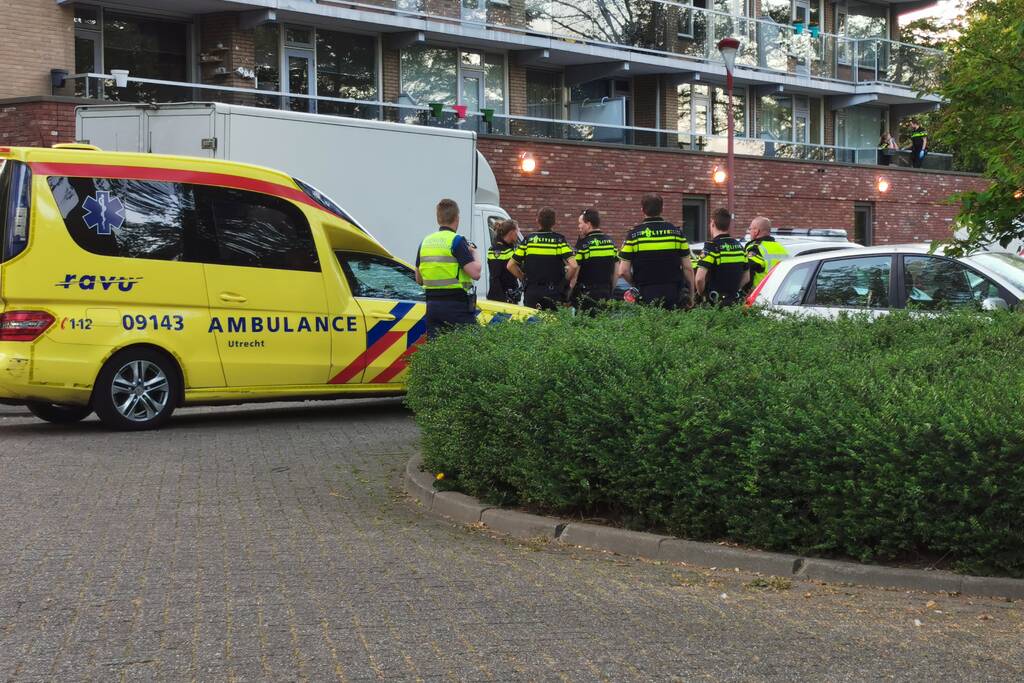 Persoon overleden na val van flatgebouw