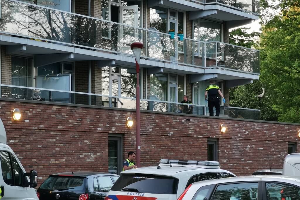 Persoon overleden na val van flatgebouw