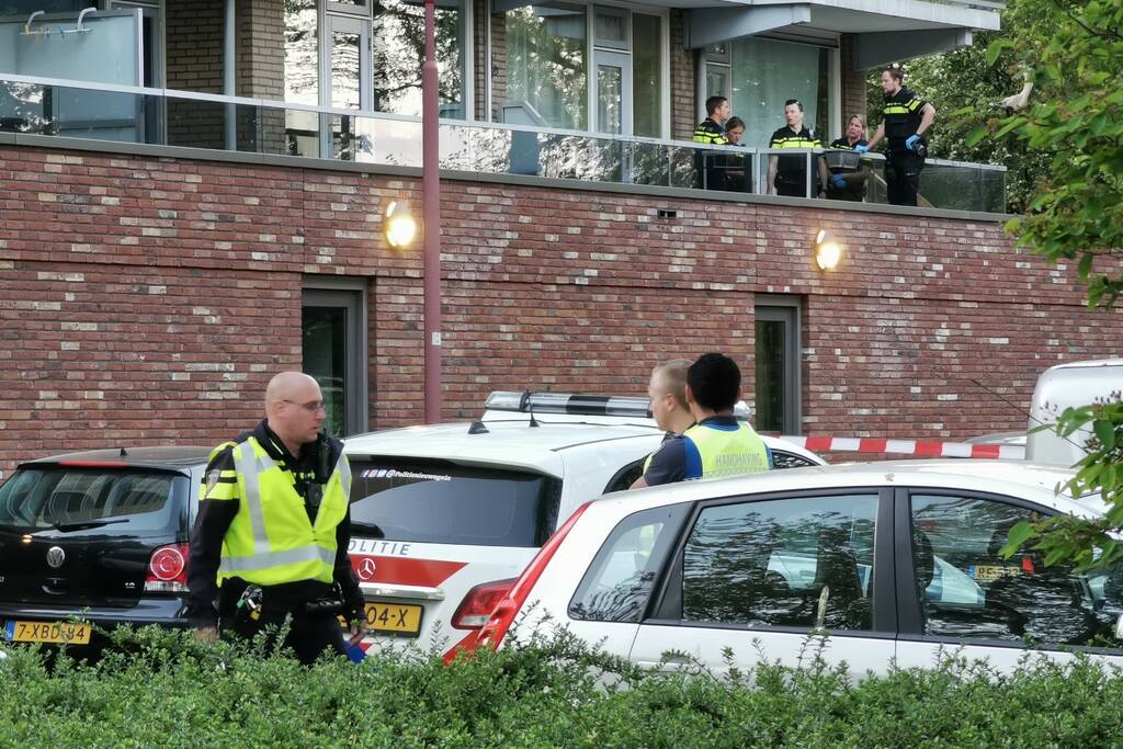 Persoon overleden na val van flatgebouw