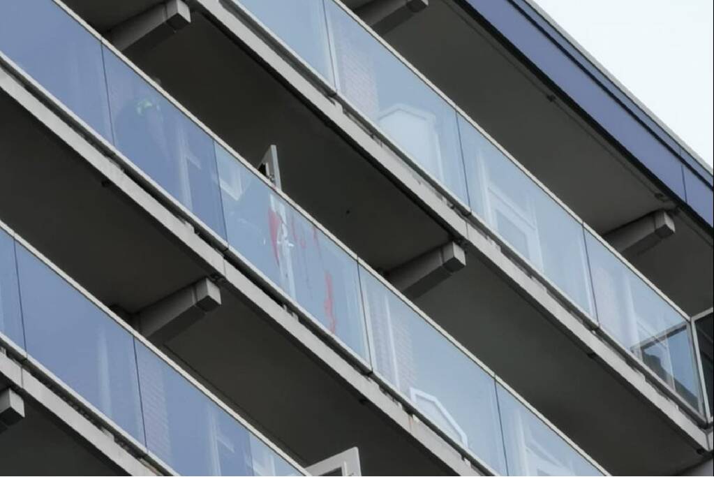Persoon overleden na val van flatgebouw