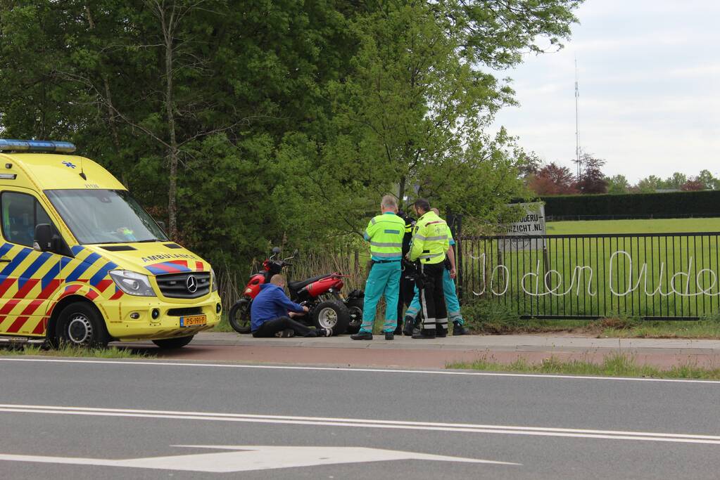 Man met driewieler belandt in sloot