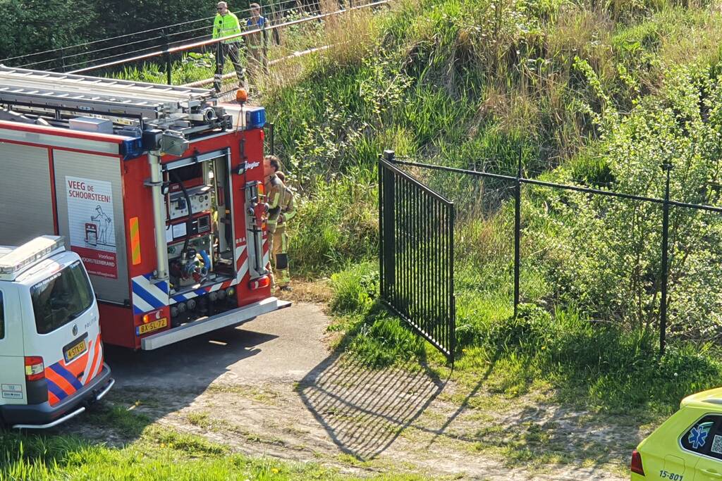Veel rook bij brand in voormalig baggerdepot
