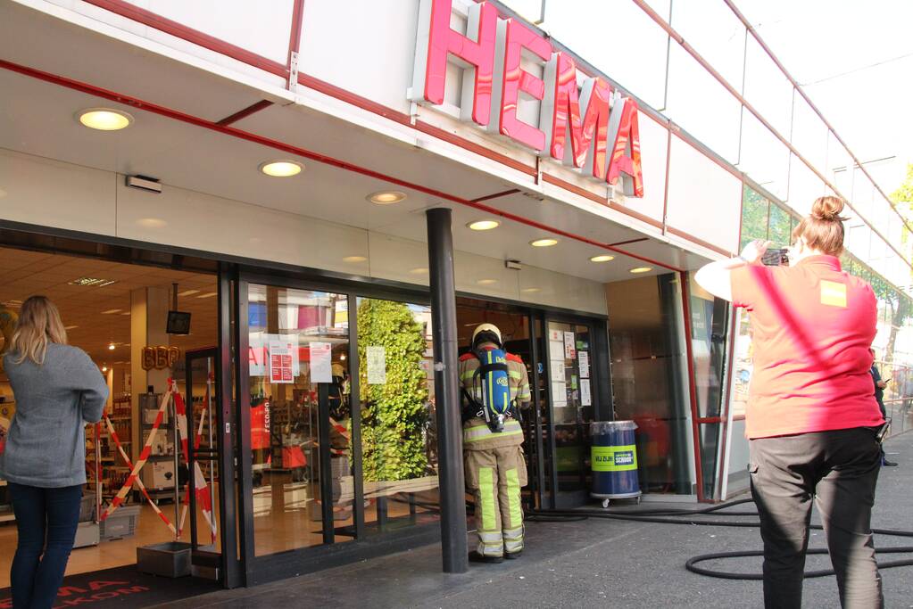 Hema winkelcentrum Emiclaer ontruimd na brand