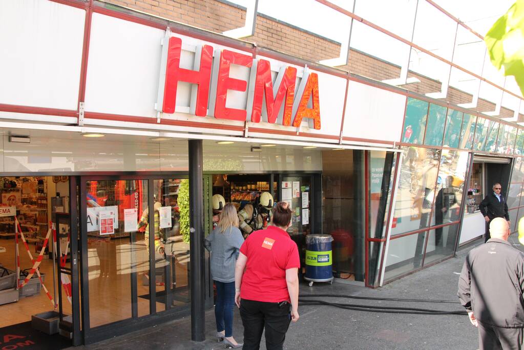 Hema winkelcentrum Emiclaer ontruimd na brand
