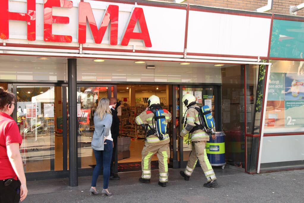 Hema winkelcentrum Emiclaer ontruimd na brand