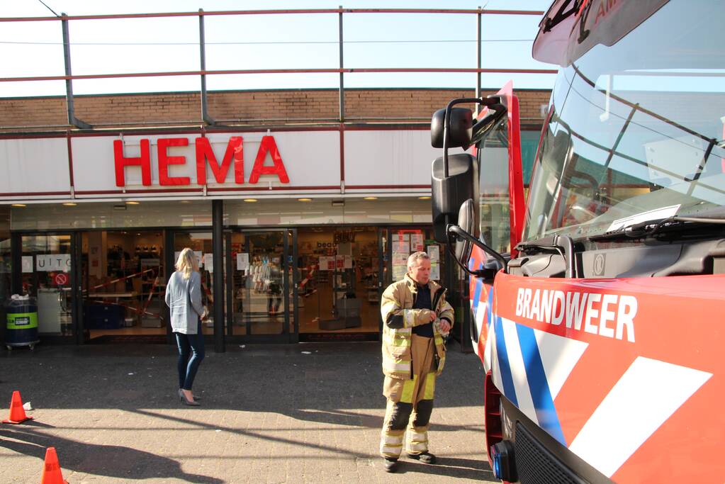 Hema winkelcentrum Emiclaer ontruimd na brand