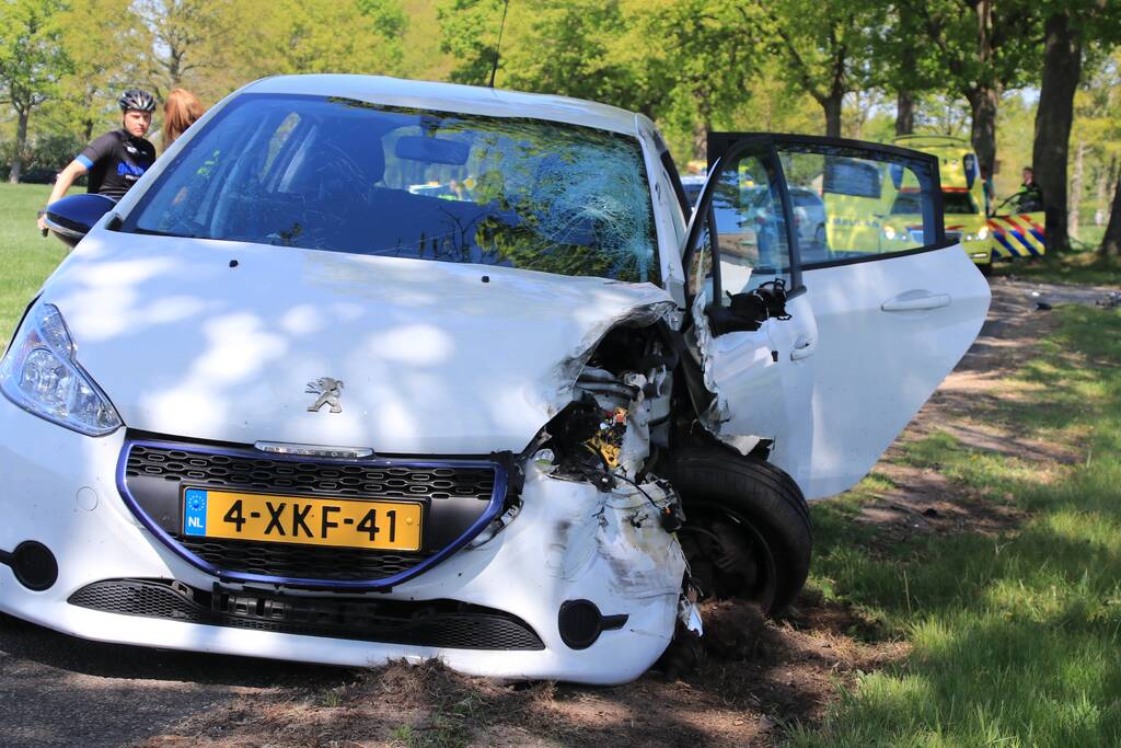Motorrijder ernstig gewond bij ongeval op kruising