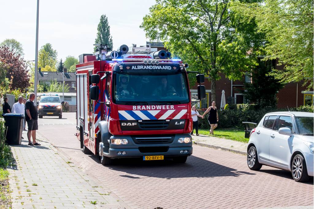 Brandweer rukt uit voor keukenbrand in woning