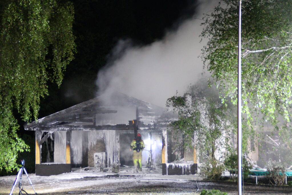 Uitslaande brand in woning