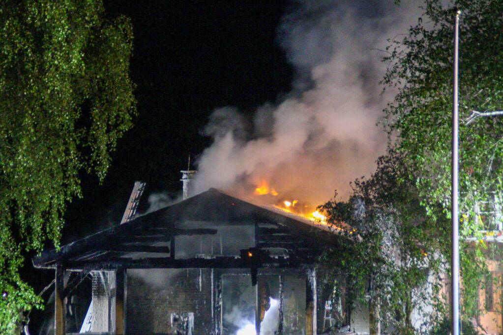Uitslaande brand in woning